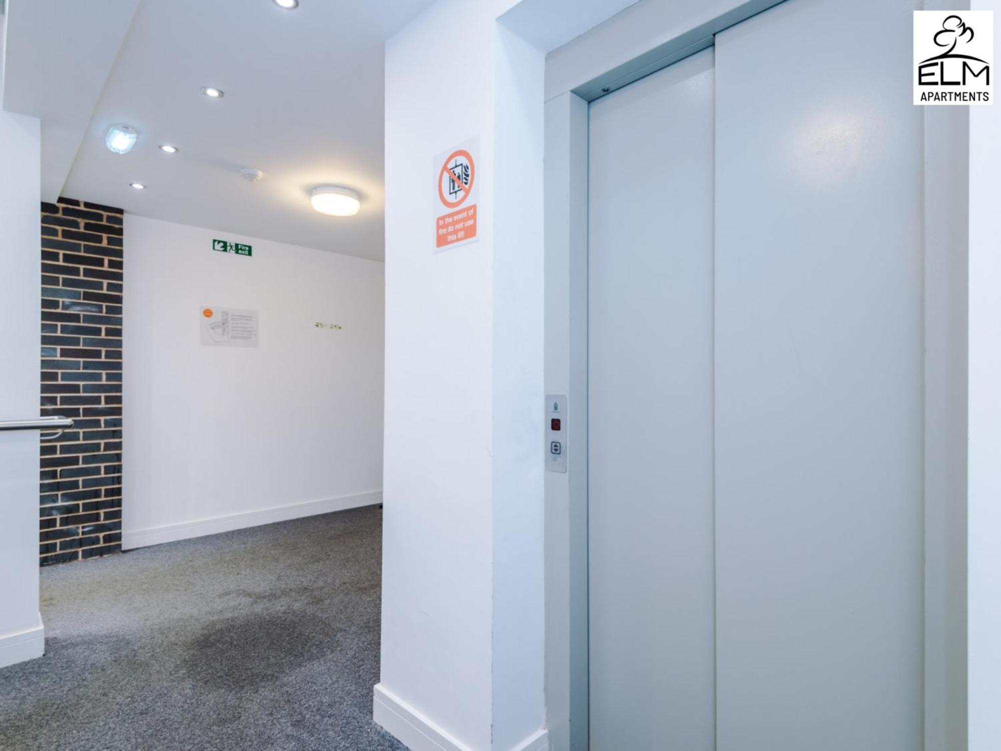 Elm Aparthotel , Collection Of Apartments Available Near Media City , Free Parking Manchester Ngoại thất bức ảnh